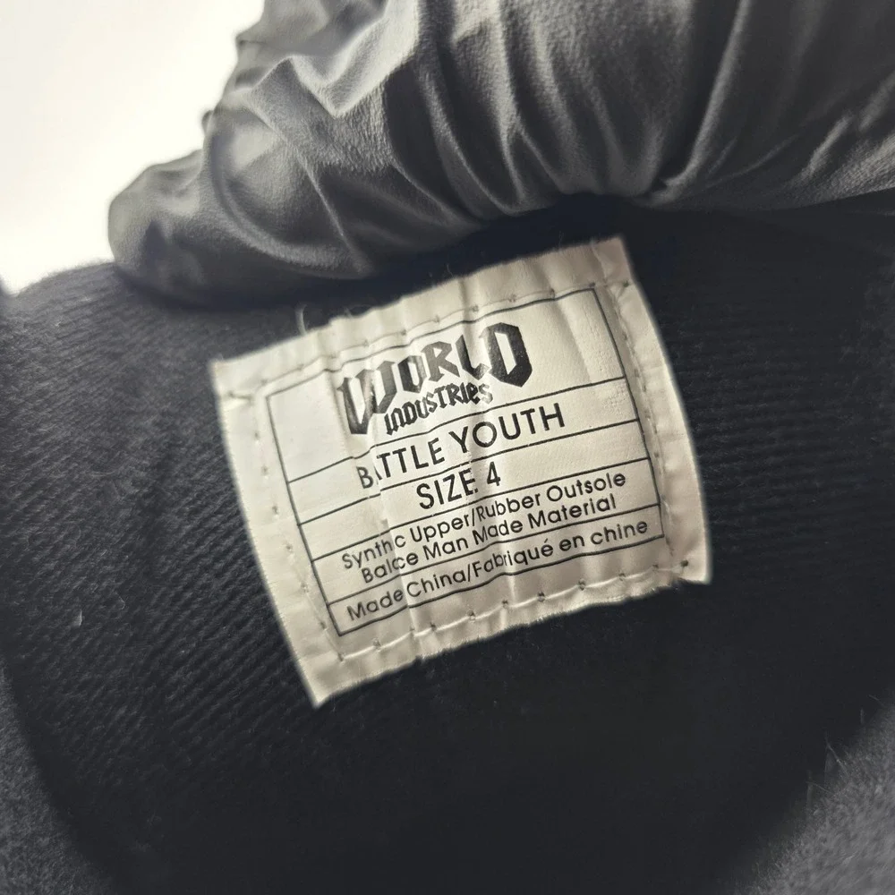 World Industries Snowboard Boots Flame Boy Wet Willy Youth 4 Nostalgia‎